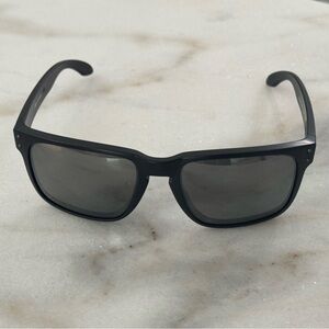 Oakley Holbrook sunglasses (polarized)